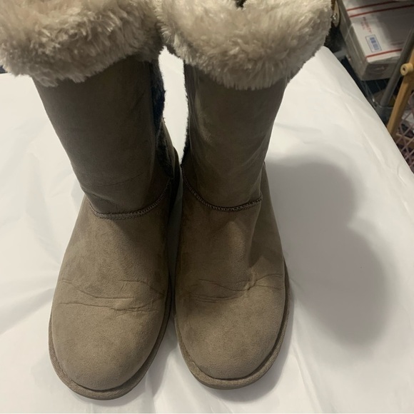 Makalu Plaid Wool Blend Faux Fur Buckles Winter Boots - Picture 2 of 12